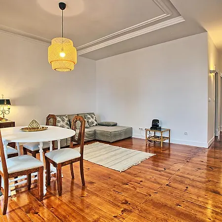 Apartment Bernardim Ribeiro *